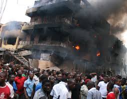Early morning fire razes 14 shops, 16 kiosks in Lagos market Market fire