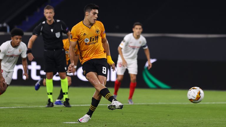 Wolves knocked out of Europa League by late Sevilla goal Sevilla vs Wolves