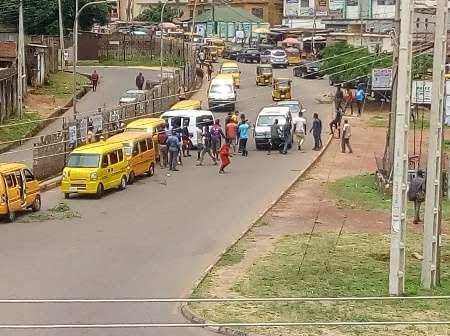 Commercial bus driver crushes neighbourhood officer to death in Lagos IMG-20200923-WA0000